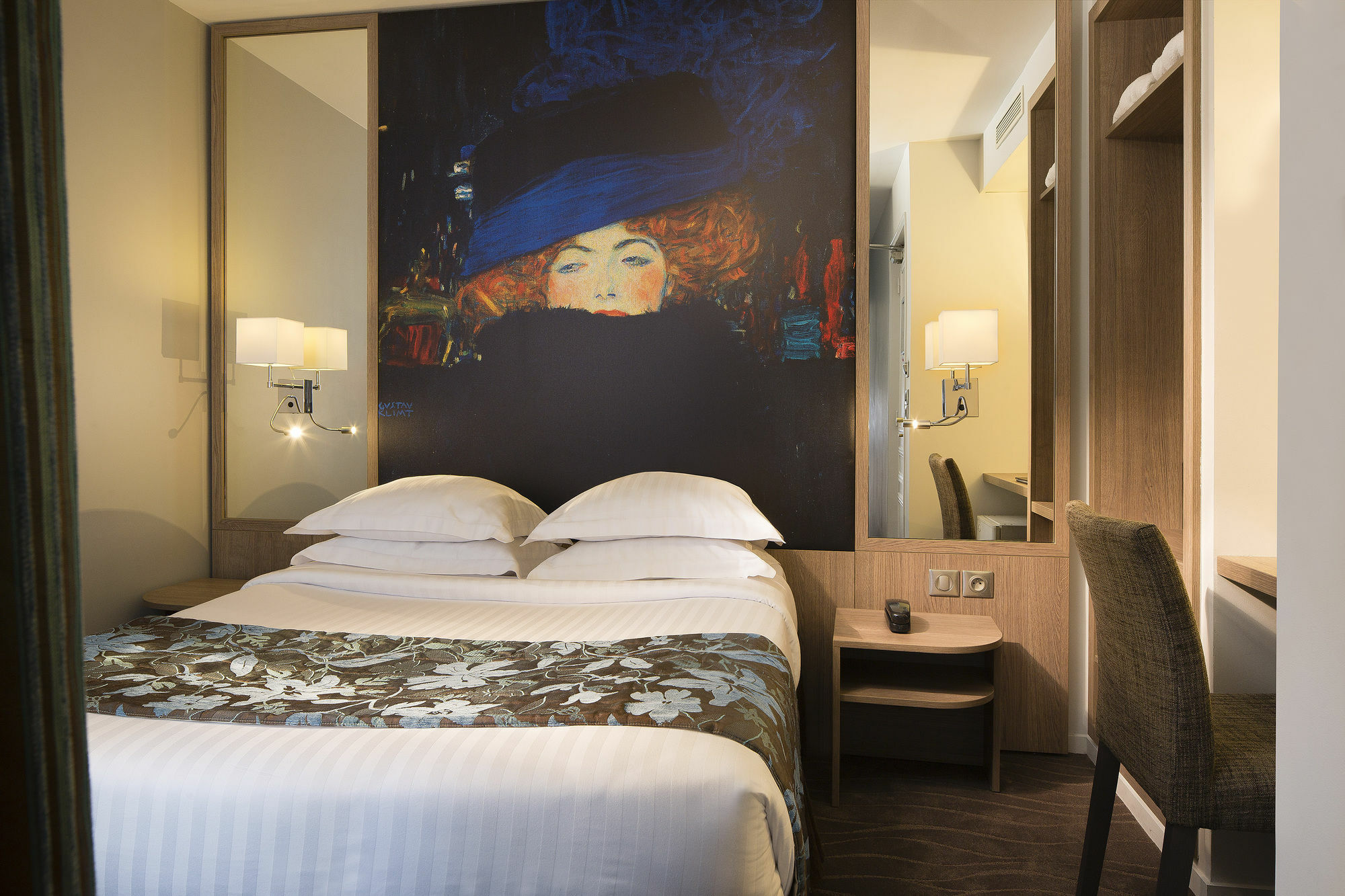 Hotel Turenne Le Marais Parigi